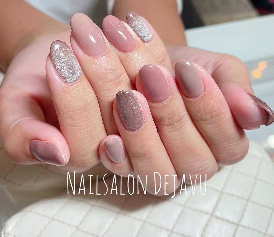 ネイル アートネイル マグネットネイル ワンカラーネイル シンプルネイル ハンドネイル Nail salon Dejavu 🌿のネイルデザイン