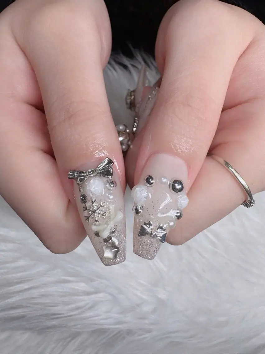 ネイル オーロラネイル フレンチネイル ジェルネイル ハロウィン 韓国ネイル ハンドネイル H.baby Nail Salonのネイルデザイン