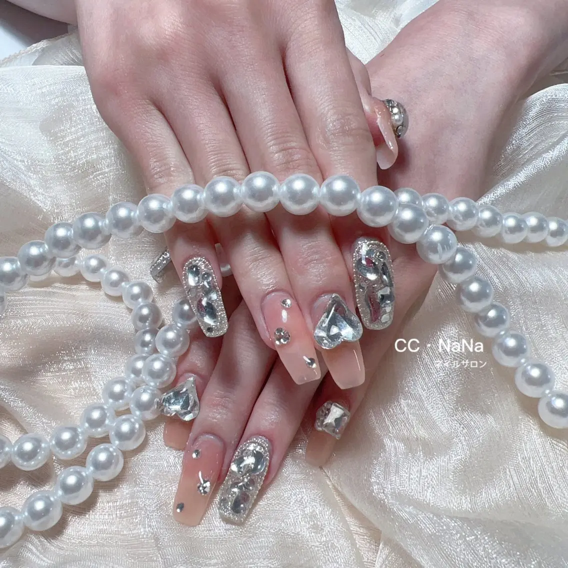 ネイル ハンドネイル 💎CC・NaNa 韓国風ネイル🌙Cのネイルデザイン