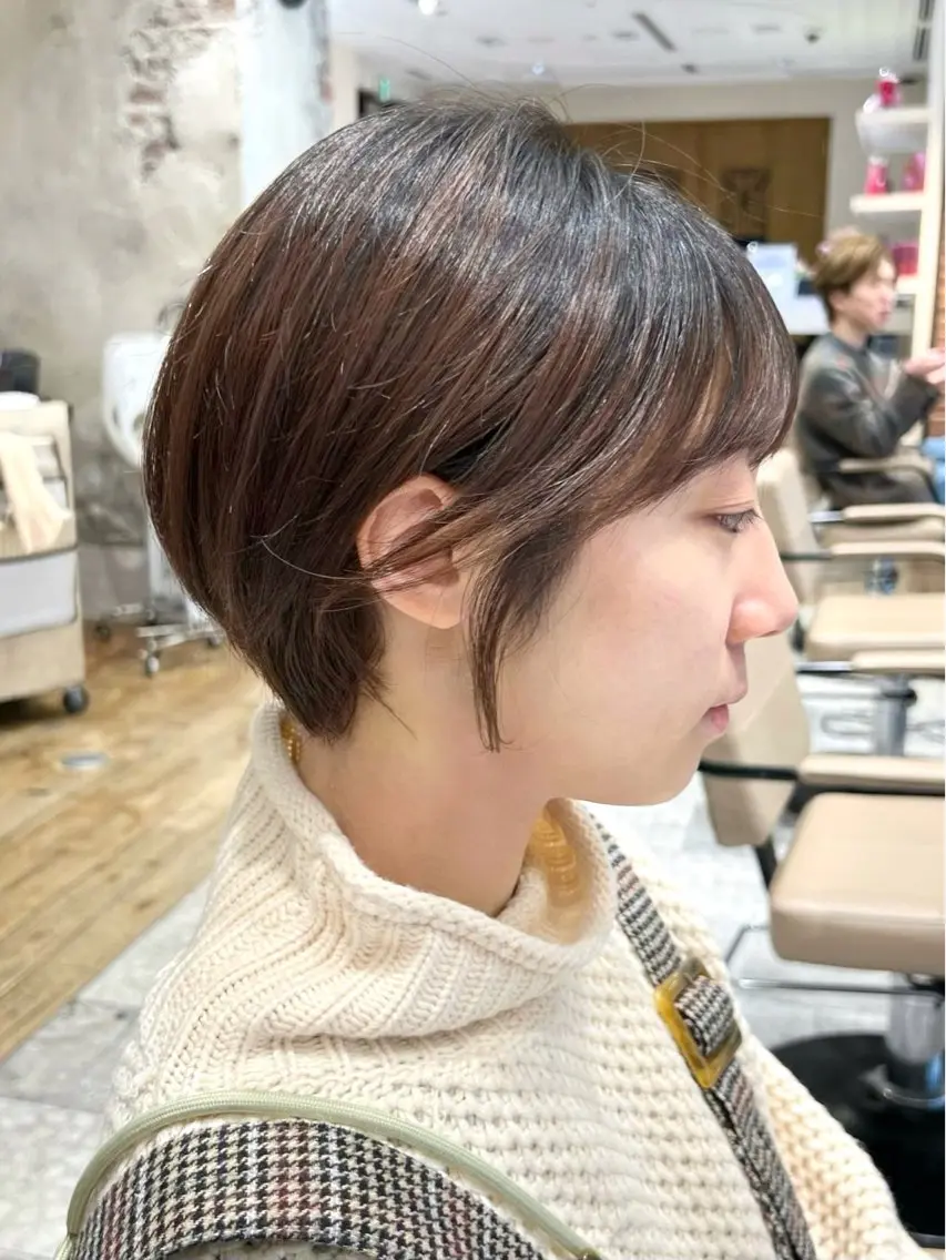 ショート カラー カット ヘアカラー トリートメント 💍新宿ショート 💍岩田莉奈のヘアスタイル