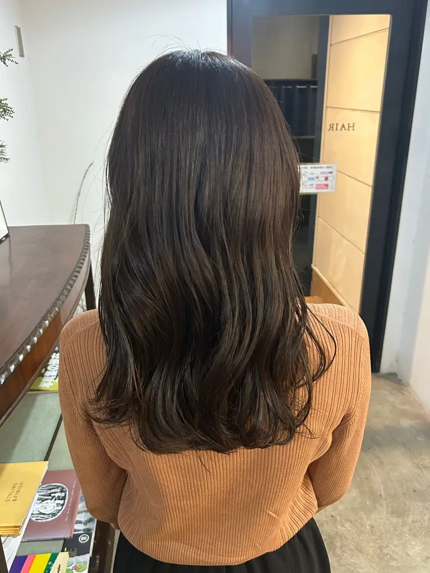 ロング カラー nishihama nanaのヘアスタイル