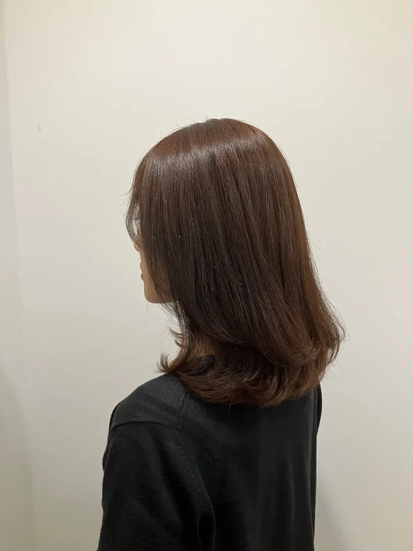 ミディアム レイヤーカット 平松 里穗のヘアスタイル