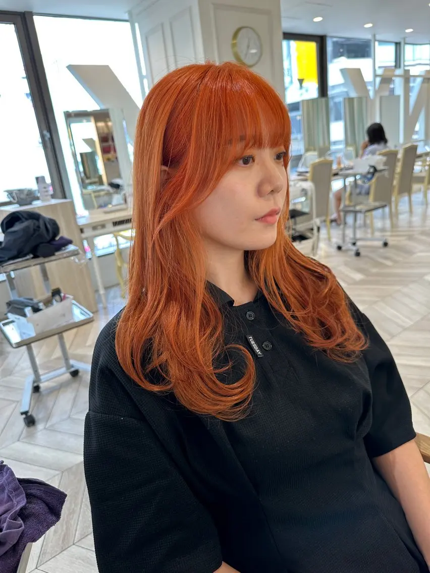 ロング ヘアカラー トリートメント 小顔レイヤー/ ベージュ🤍Rieのヘアスタイル