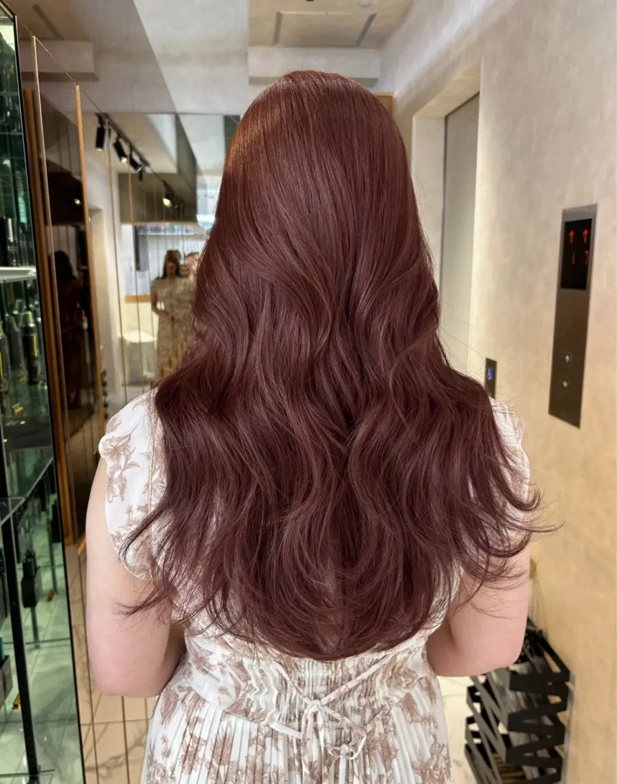 ロング カラー カット ヘアカラー 𝑨𝑲𝑶 🍒/ 暖色カラーのヘアスタイル