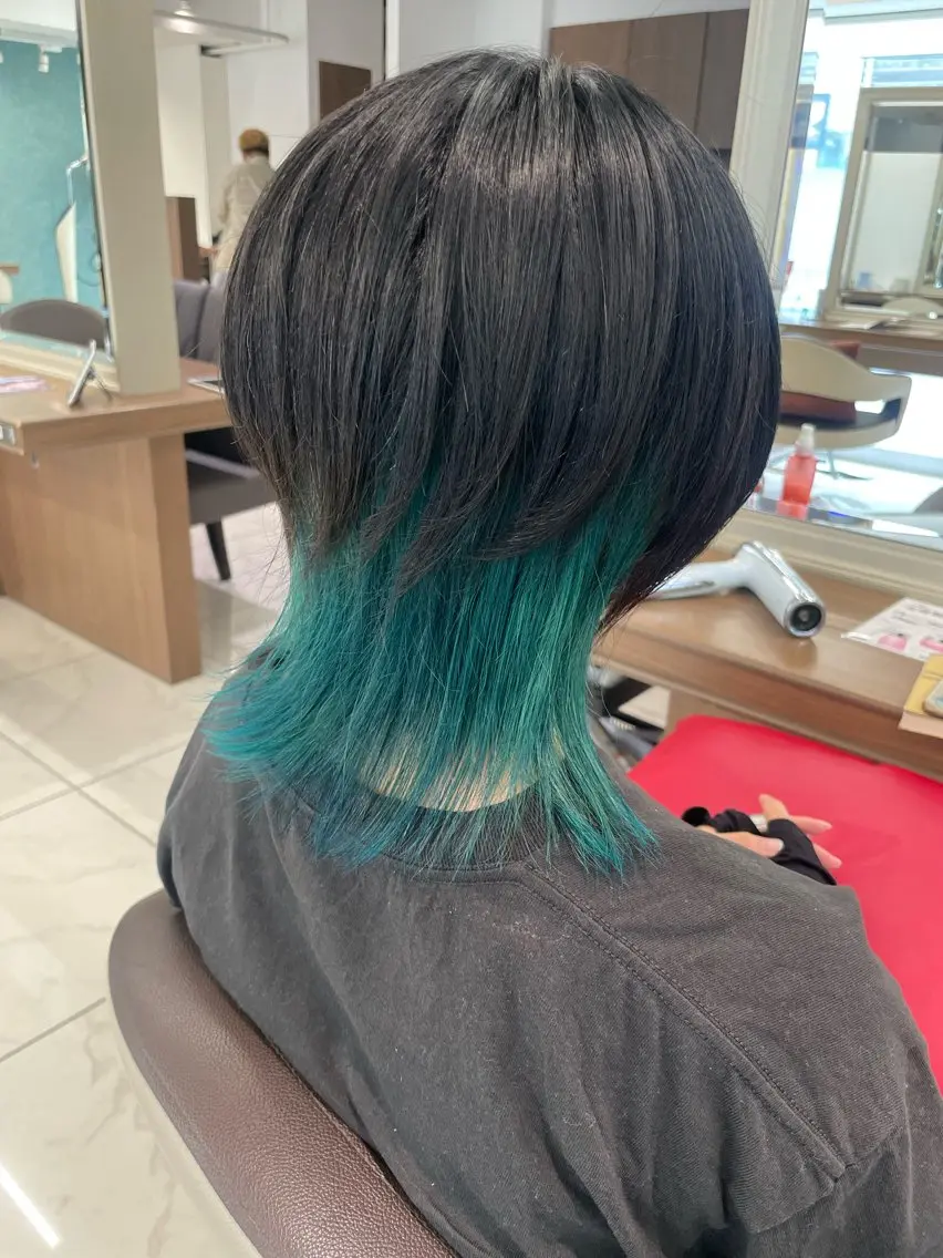 ショート カラー エメラルドグリーン ヘアカラー 店長福島成美/髪質 改善縮毛矯正/カラーのヘアスタイル
