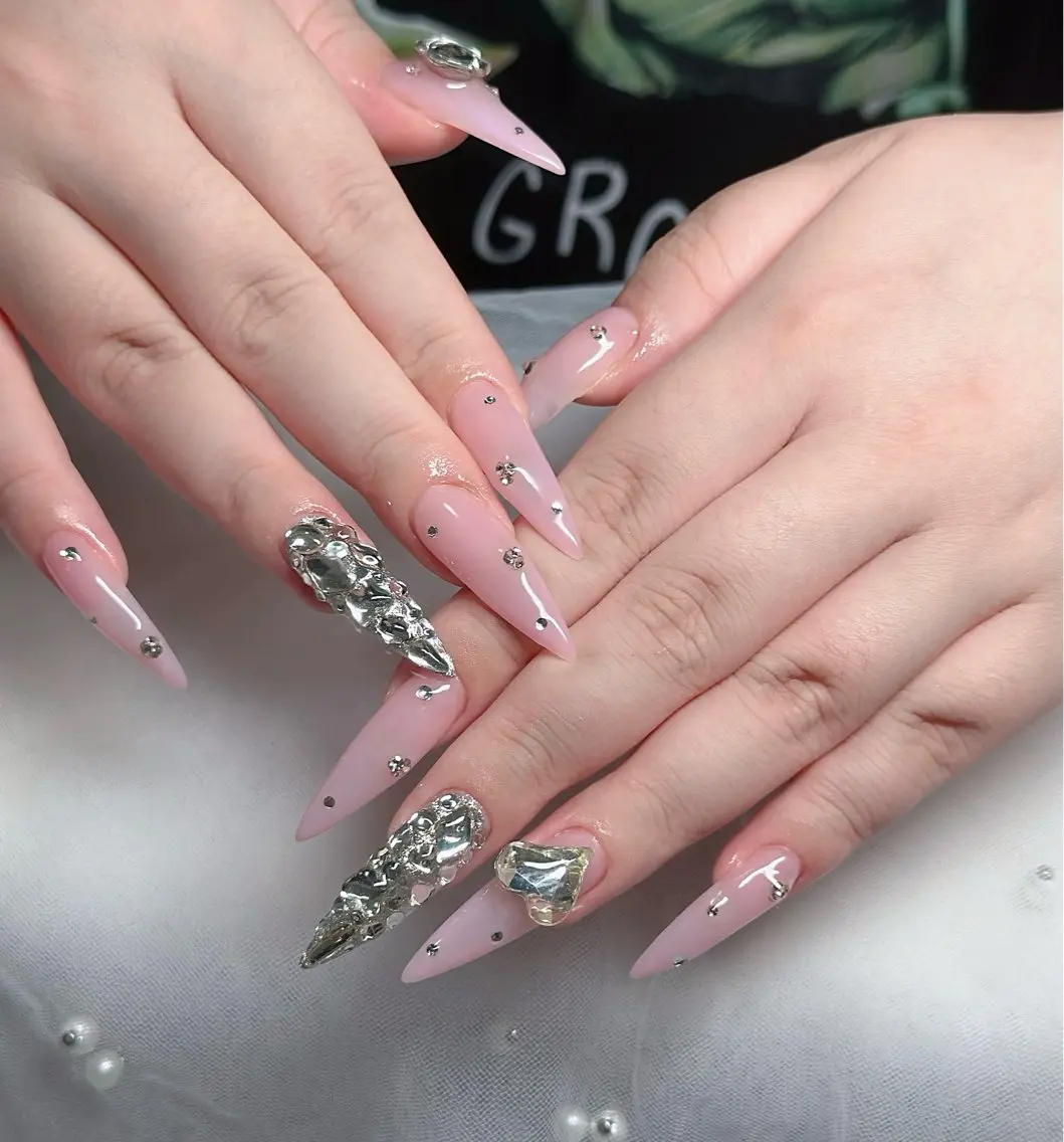 ネイル ハート キラキラネイル リボン ハンドネイル キノコ H.babynailのネイルデザイン