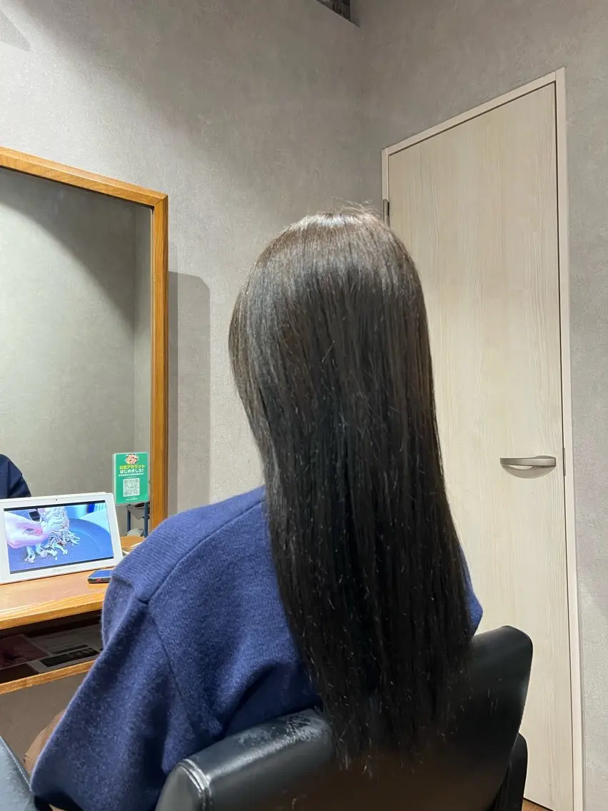 ロング カラー オリーブカラー ヘアカラー イリオモテ レナのヘアスタイル