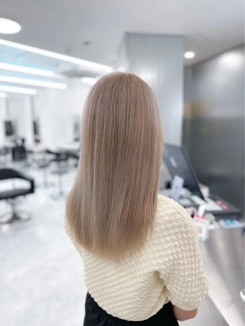 カラー ミルクティー・透明感 🏹REN🏹のヘアスタイル