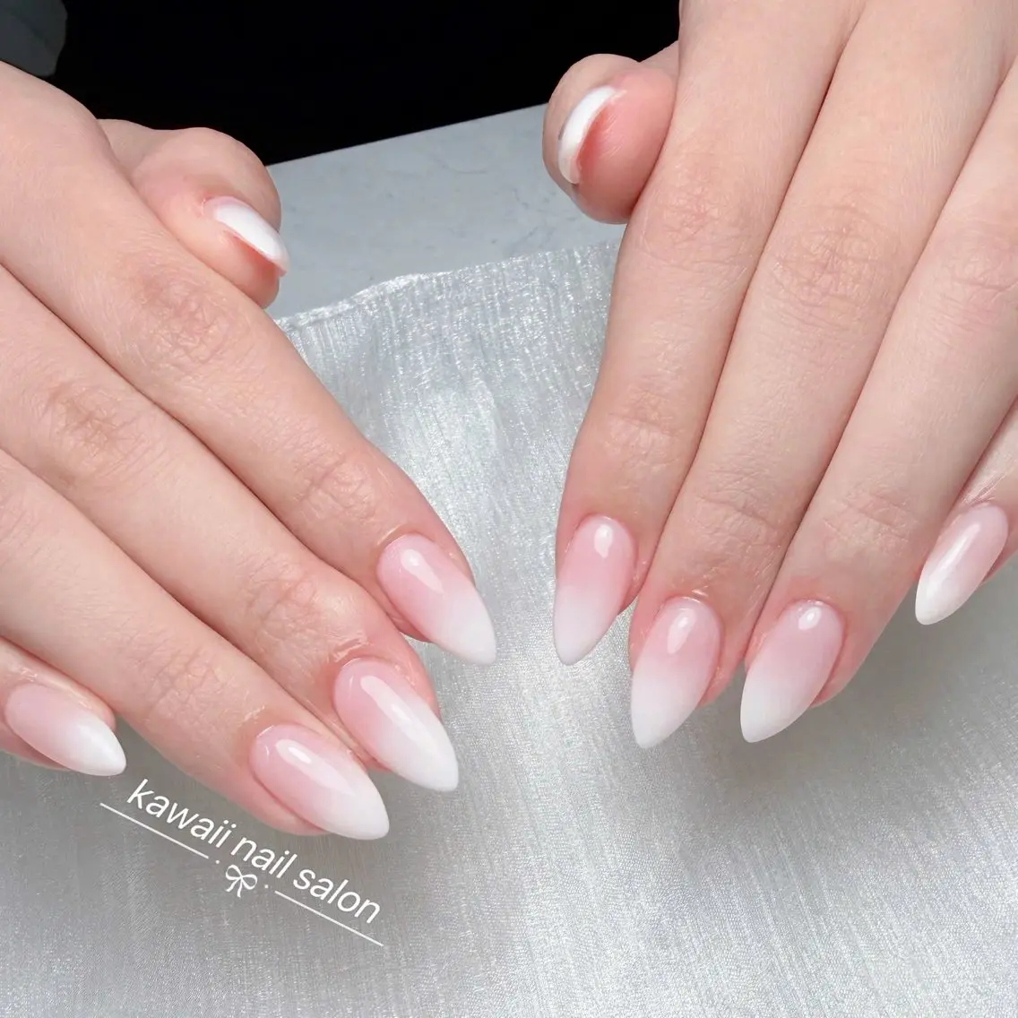 ネイル アニマル柄 長さ出し フレンチネイル グラデーション キラキラネイル Kawaii Nail Salonのネイルデザイン
