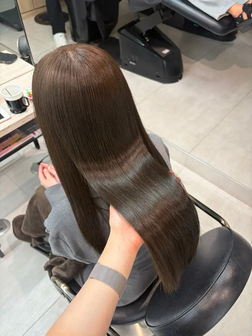 ロング カラー 透明感カラー ヘアカラー 大村 さくらのヘアスタイル