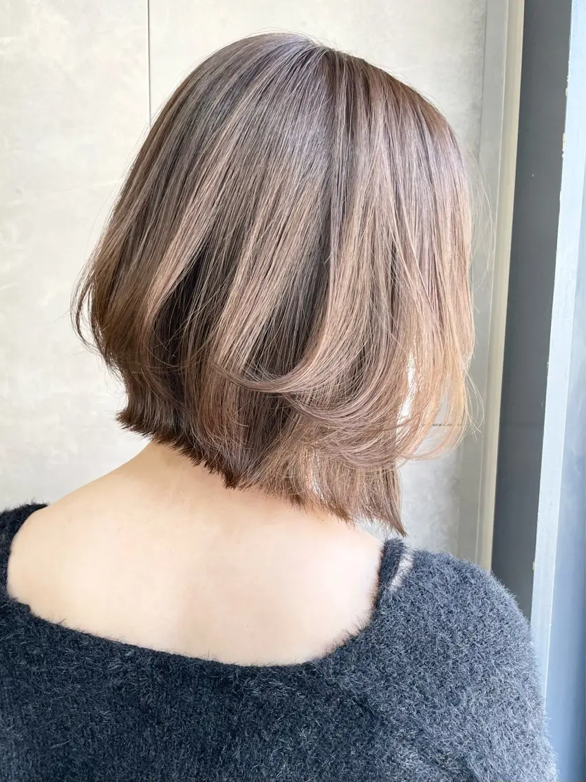 ミディアム ボブレイヤー ボブ レイヤーカット カット ボブ/デザインカラー /表参道/新井美有紀のヘアスタイル