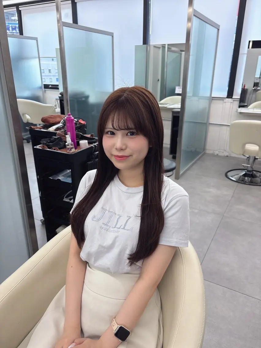 セミロング カラー カット ヘアカラー トリートメント 透明感カラー×顔周り mizuki🫧のヘアスタイル