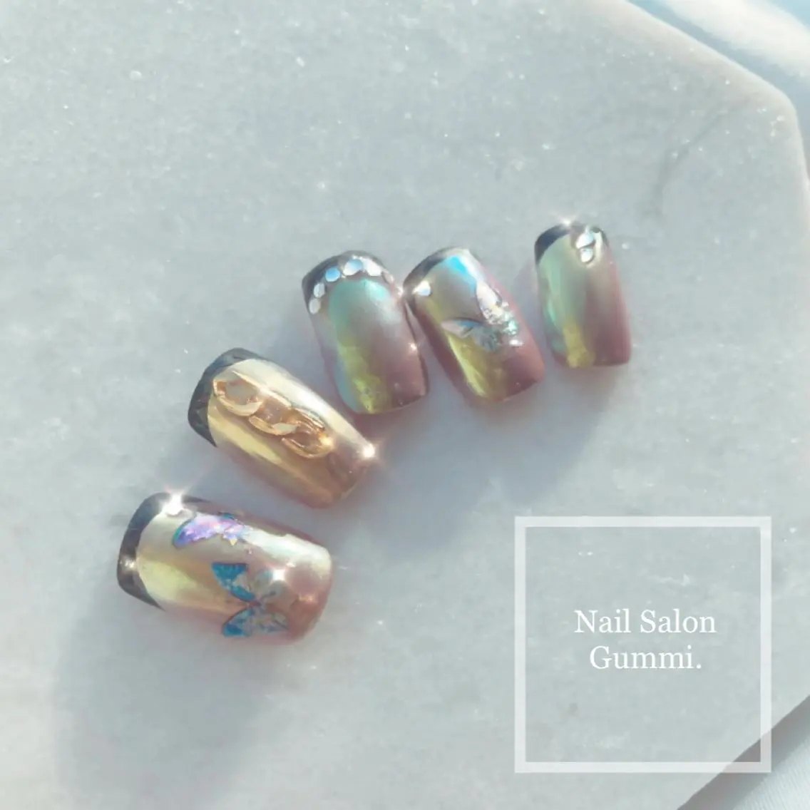 ネイル キラキラネイル 韓国ネイル ラメ(グリッター) ミラーネイル ニュアンスネイル Nail Salon Gummi.のネイルデザイン