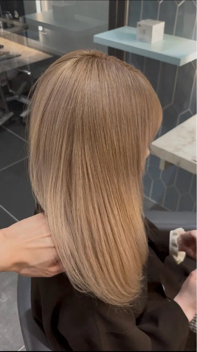 カラー カット ヘアカラー トリートメント 宇佐美昂弘 髪質改善/艶カラーのヘアスタイル
