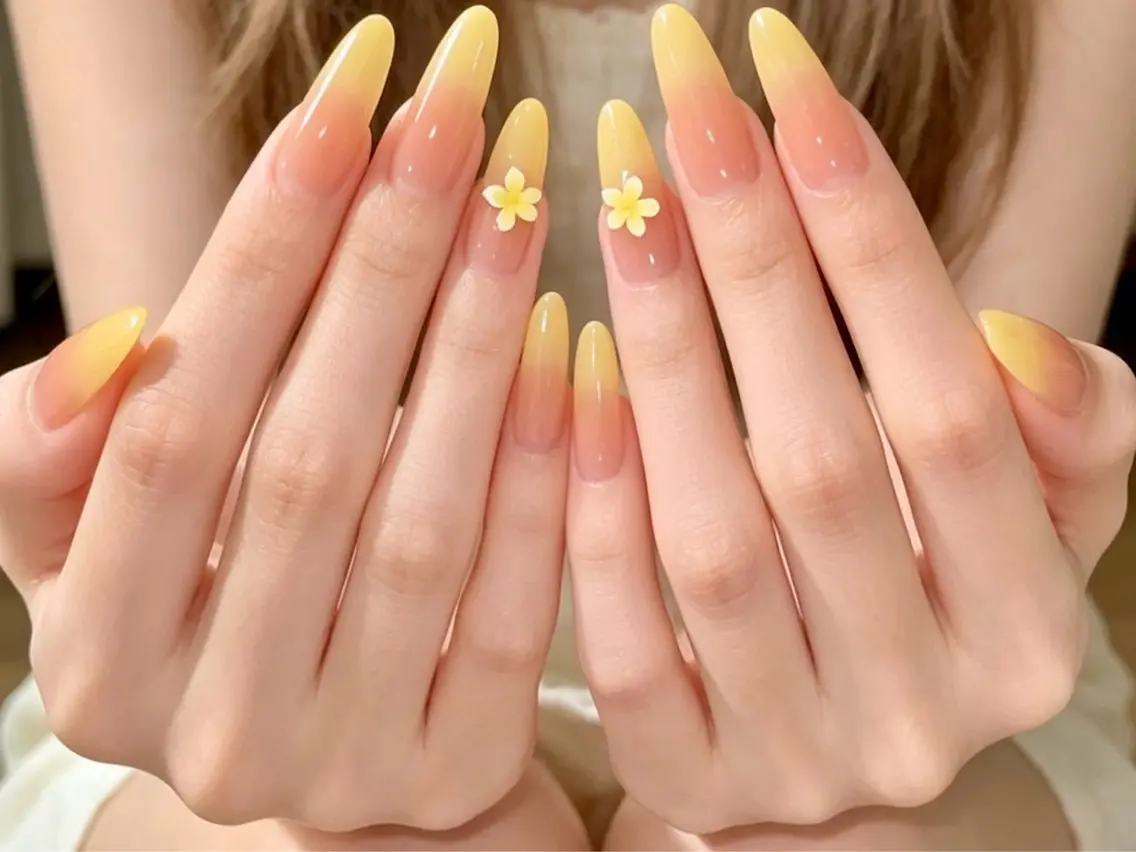 ネイル アートネイル オーロラネイル チークネイル 長さ出し フレンチネイル ハンドネイル ハンドケア Yumi Nail Seiのネイルデザイン