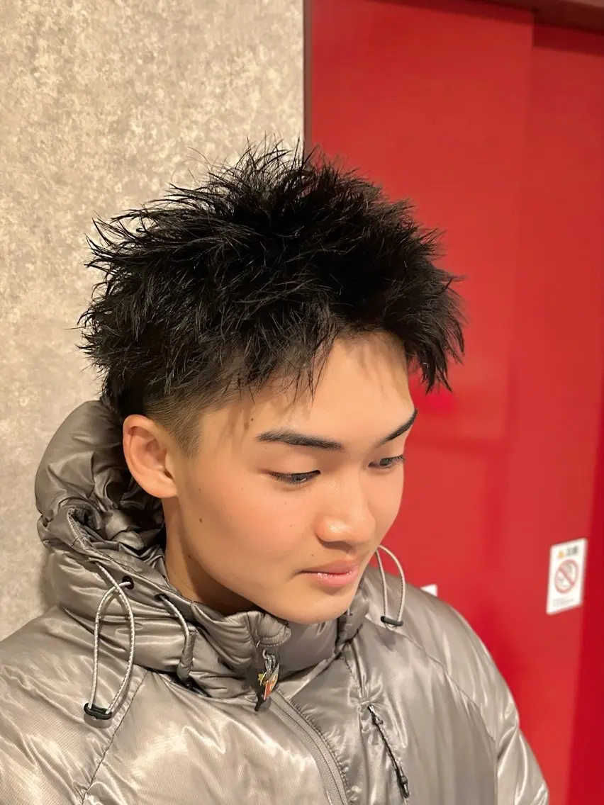 メンズ メンズパーマ スパイキーショート カット 【メンズ専門】中本 翔大のヘアスタイル