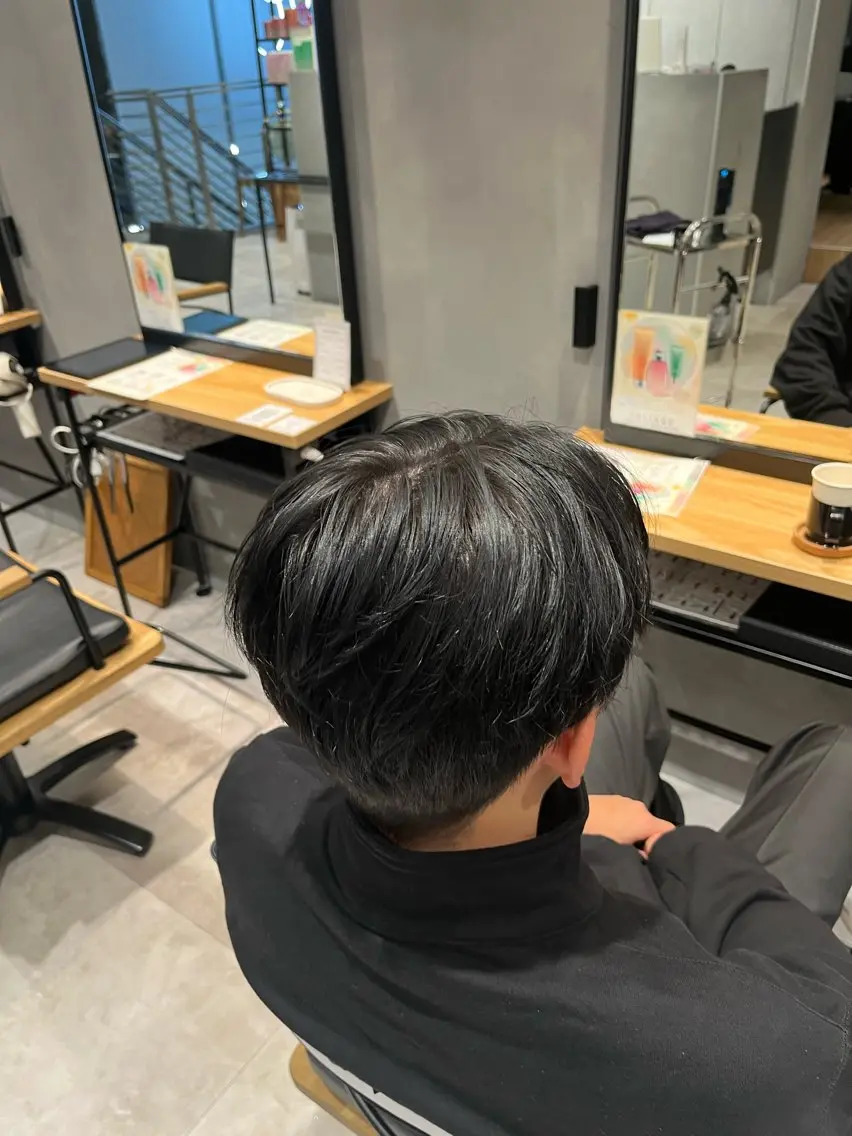 カラー メンズ 久野 竜慈のヘアスタイル