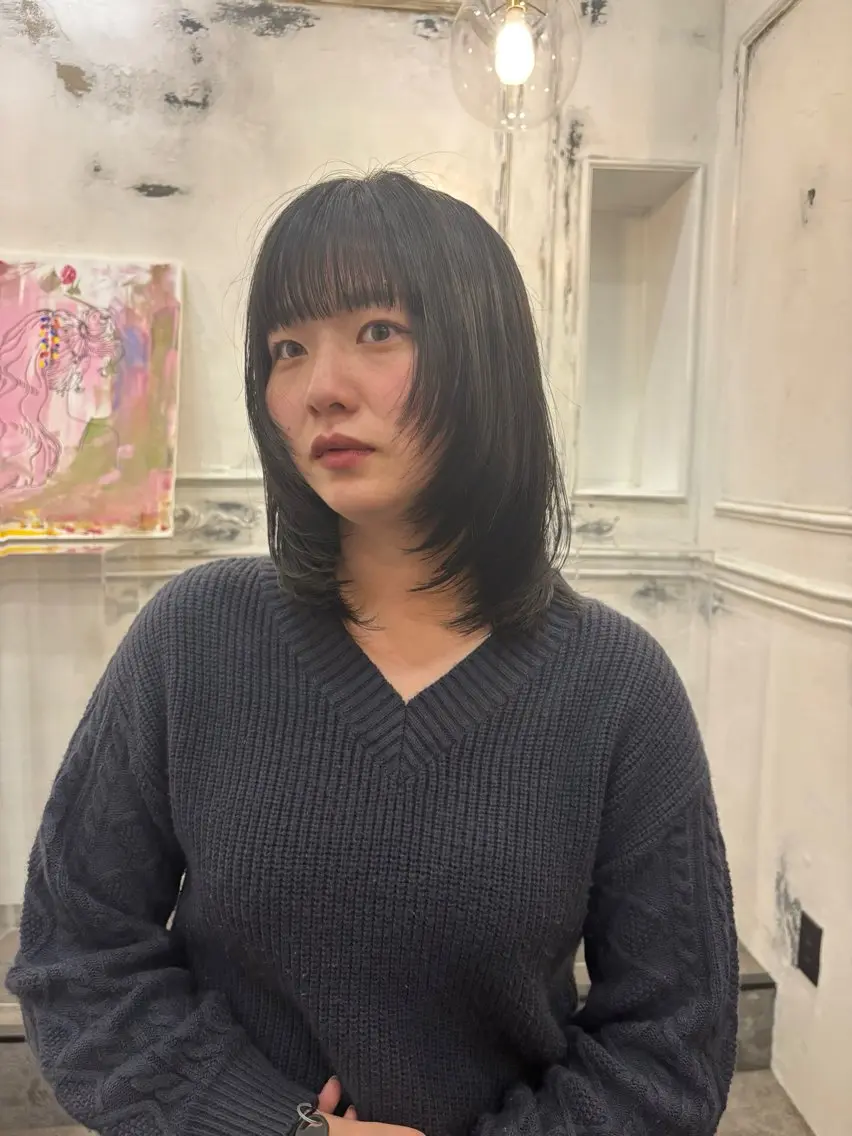 ミディアム 顔まわりレイヤー レイヤーカット ボブ・カラー 琴音のヘアスタイル