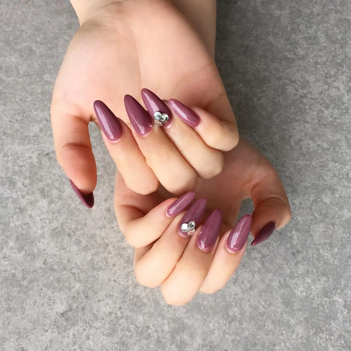 ネイル 長さ出し ラメ(グリッター) ワンカラーネイル ストーンネイル ハンドネイル nail salon Soeurのネイルデザイン