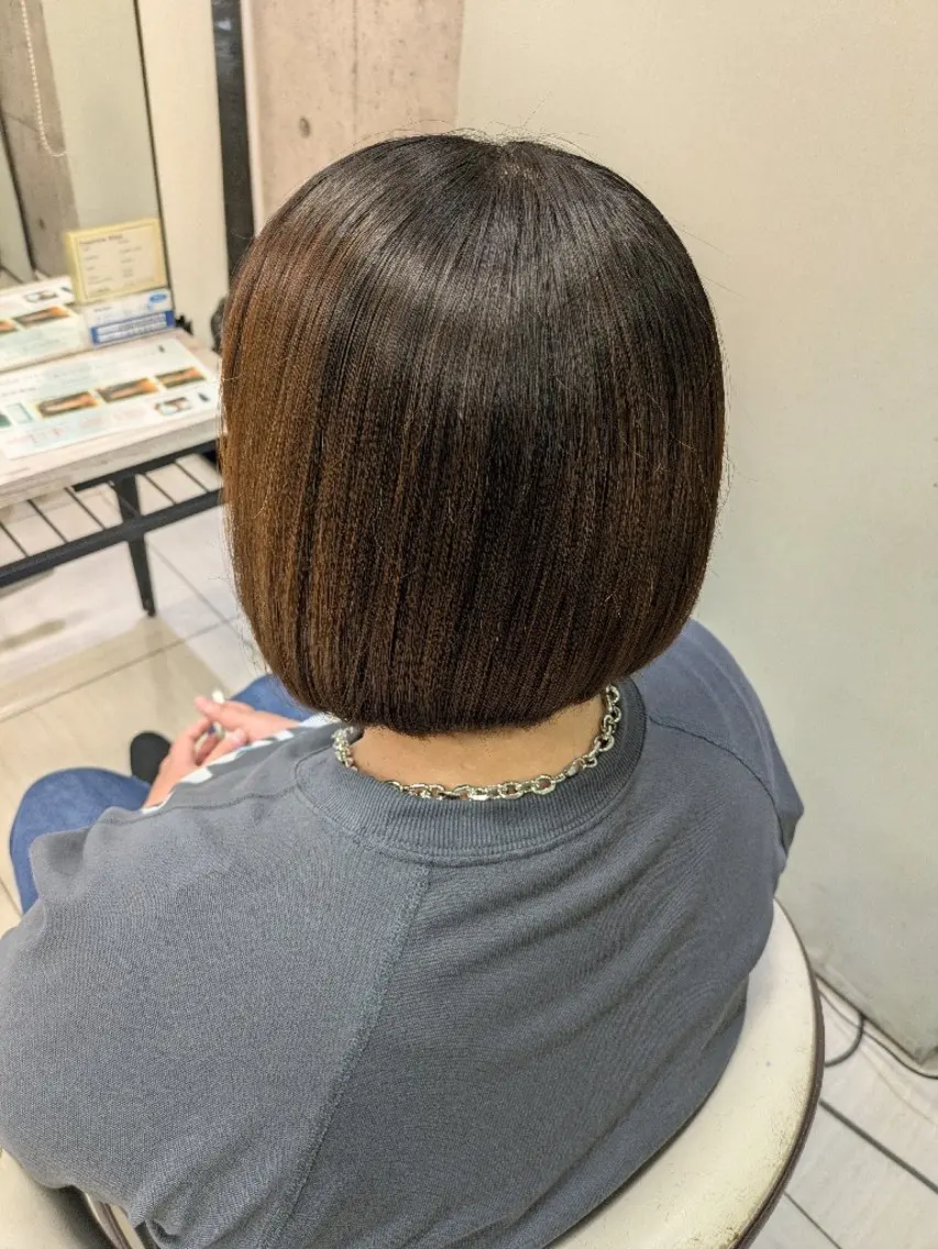ショート ボブ 小林 凜のヘアスタイル