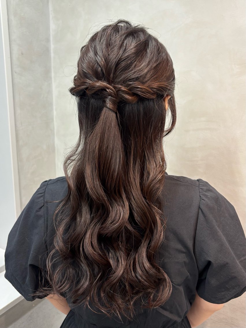 ヘアアレンジ ハーフアップ ヘアセット 🤍艶モテカラー♡ ブラウン🤍Rimiのヘアスタイル
