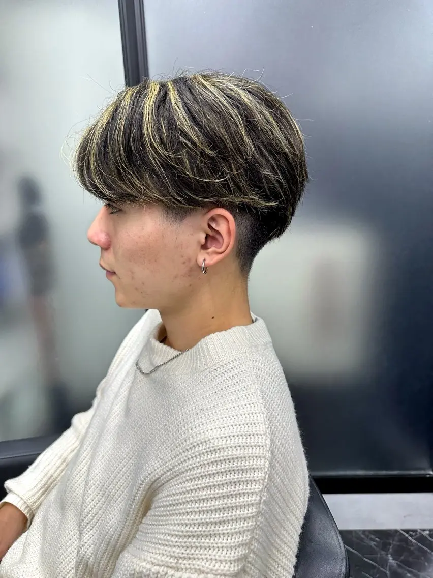 ショート カラー メンズ メンズハイトーン ハイトーンカラー カット ヘアカラー メンズ特化/ マンツーマン/Ryuのヘアスタイル