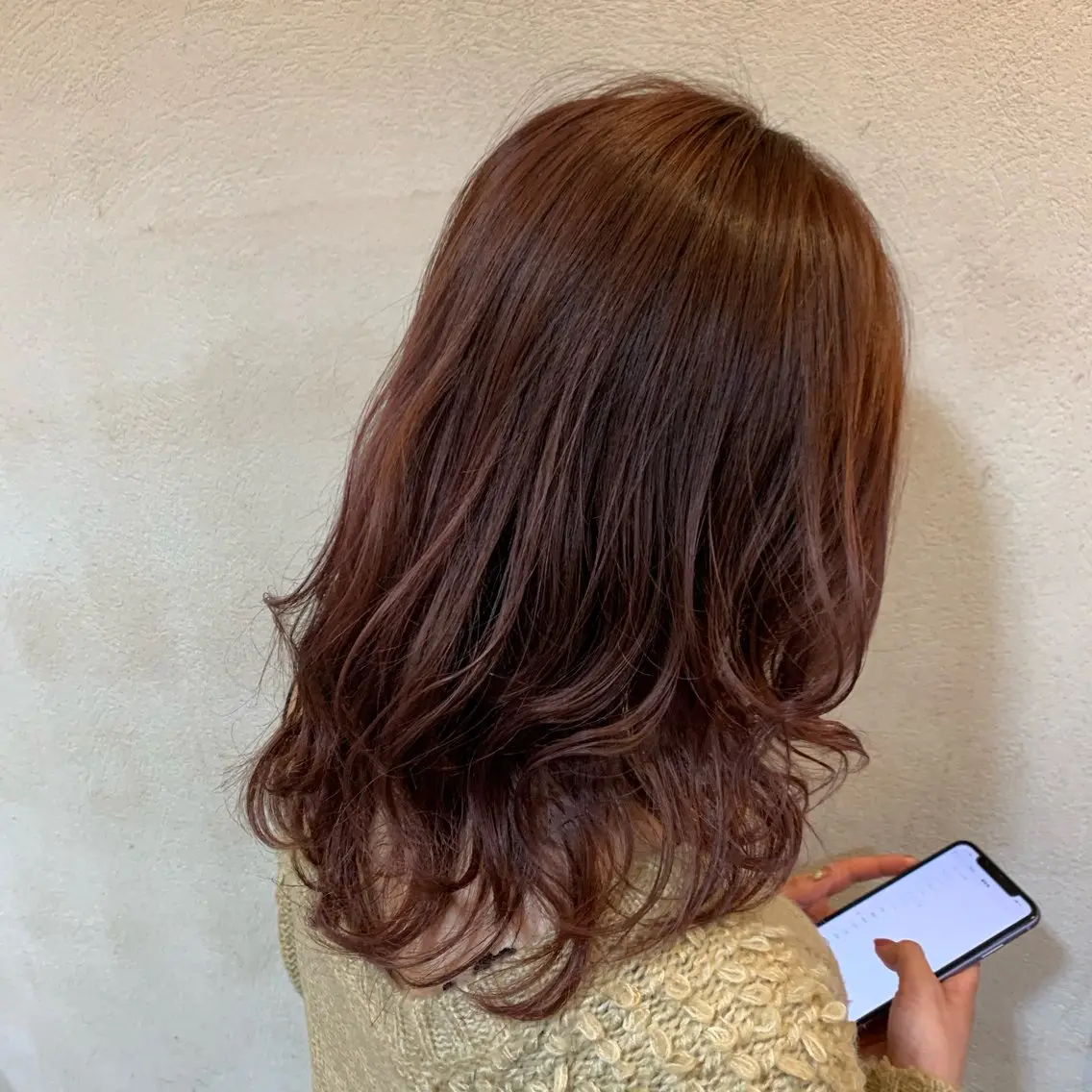 ミディアム カラー カシス 透明感カラー ピンクカラー カット ヘアカラー トリートメント なんば/個室サロン タナカヒナ🌼のヘアスタイル
