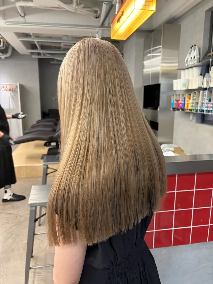 ロング ヘアカラー トリートメント 褒められる ハイトーン⭐️カノンのヘアスタイル