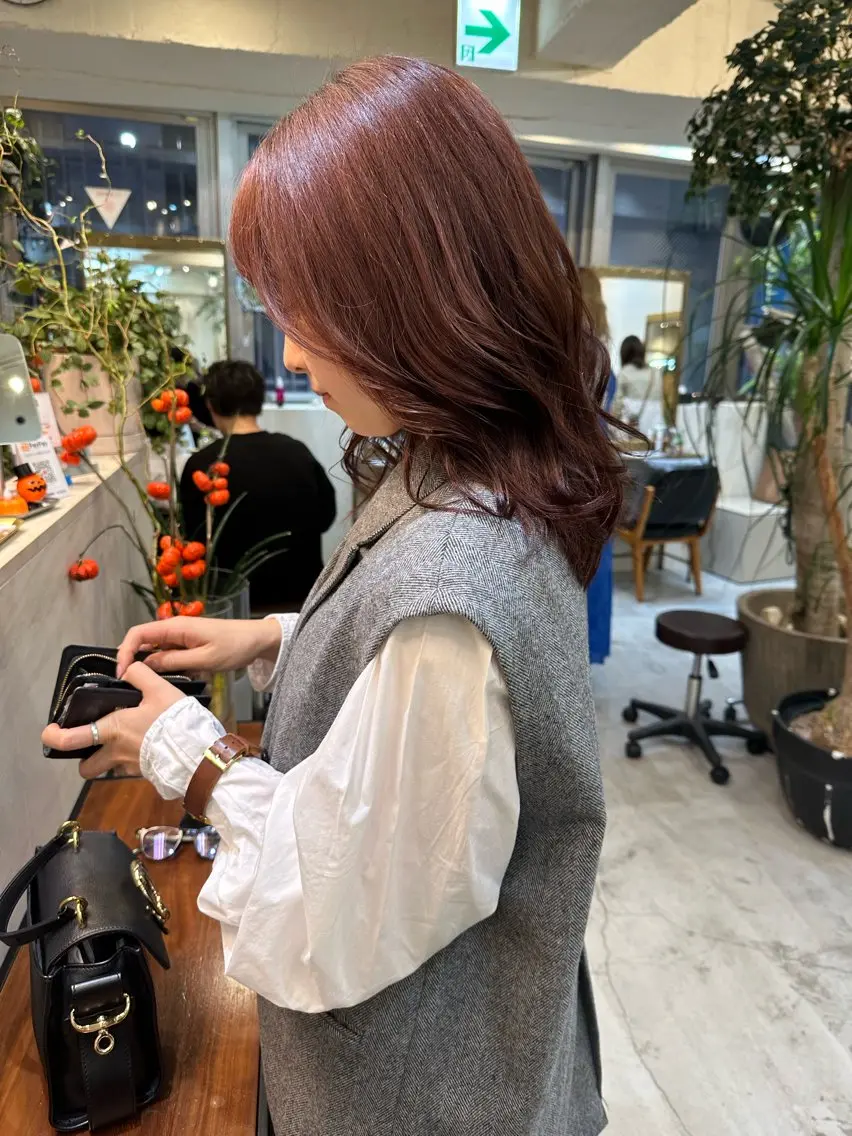 ミディアム カラー ピンクカラー カット ヘアカラー 銀 座のヘアスタイル