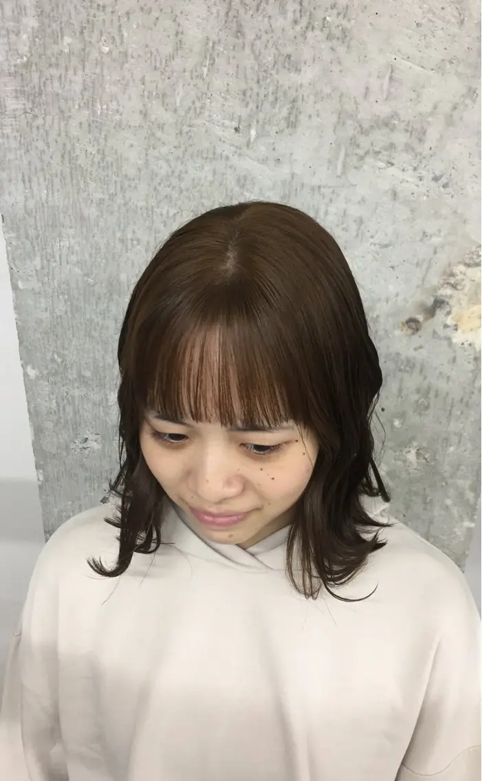 ミディアム ヘアカラー yuna/オリーブ /髪質改善ストレートのヘアスタイル