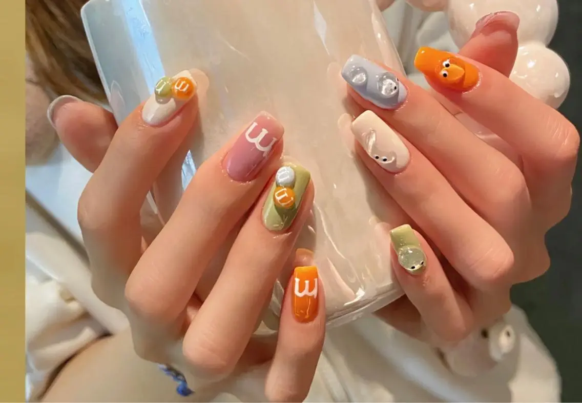 ネイル ハンドネイル ハンドケア FUTURE BEAUTYのネイルデザイン