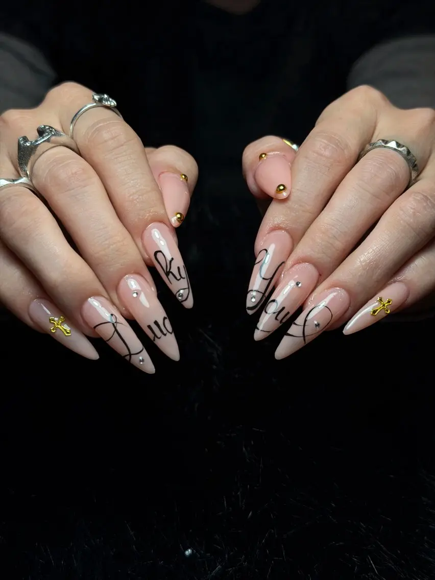 ネイル フレンチネイル グラデーション 韓国ネイル マグネットネイル シンプルネイル ハンドネイル CoMo Nailのネイルデザイン