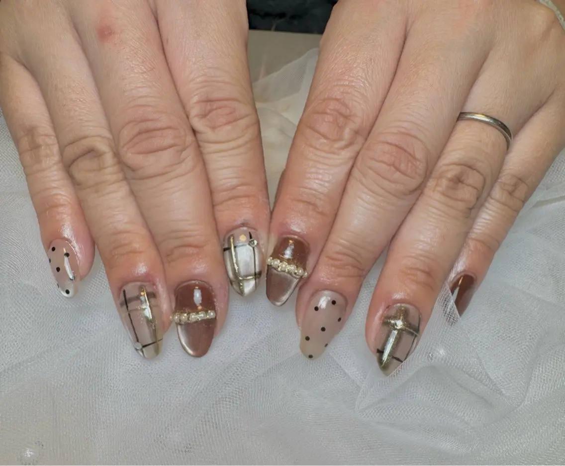 ネイル アートネイル ブルー ドット 韓国ネイル マグネットネイル ハンドネイル Nail Salon K&Rのネイルデザイン