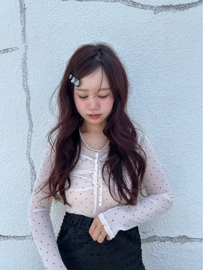 ロング 本木 彩音のヘアスタイル