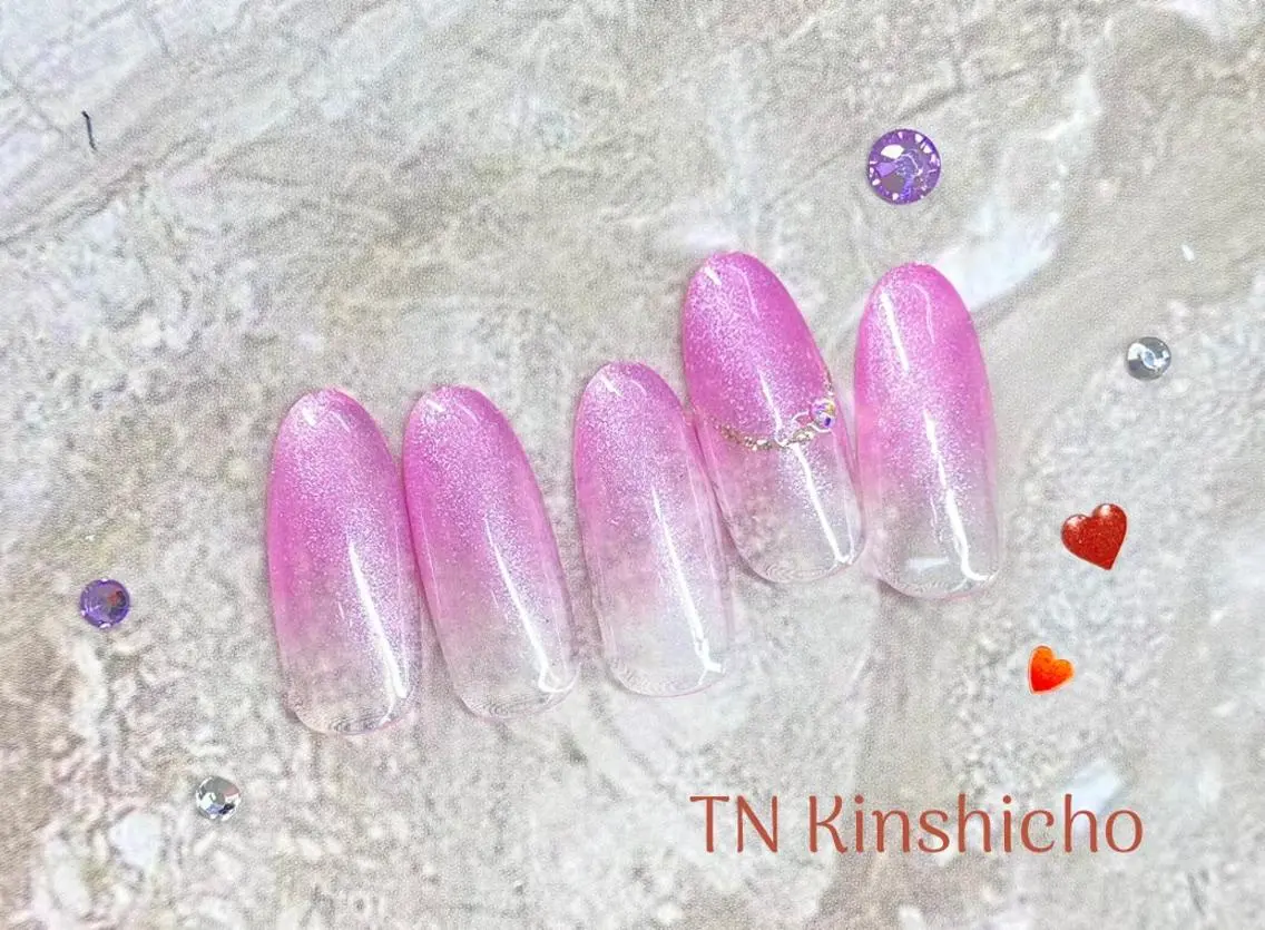 ネイル 須藤 紗彩のネイルデザイン