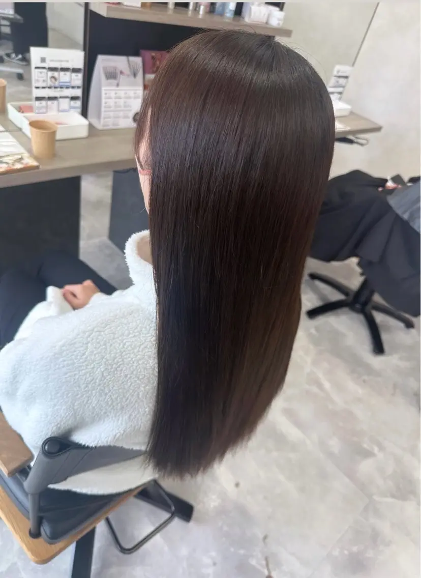 ロング 𝑴𝒐𝒓𝒊 /髪質改善/艶髪🖤のヘアスタイル