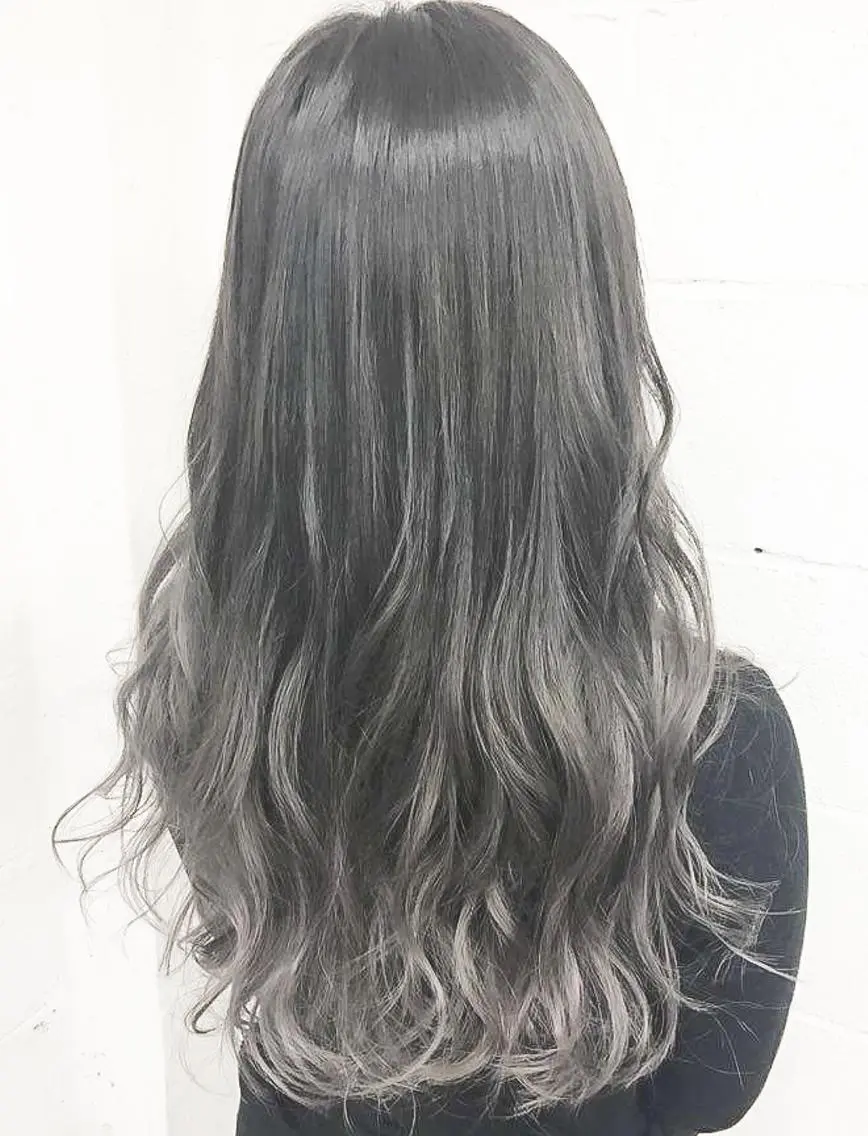 🌸毛先カット➕🌈外国人風ヘアカラー🌈➕トリートメント➕ヘッドスパの写真