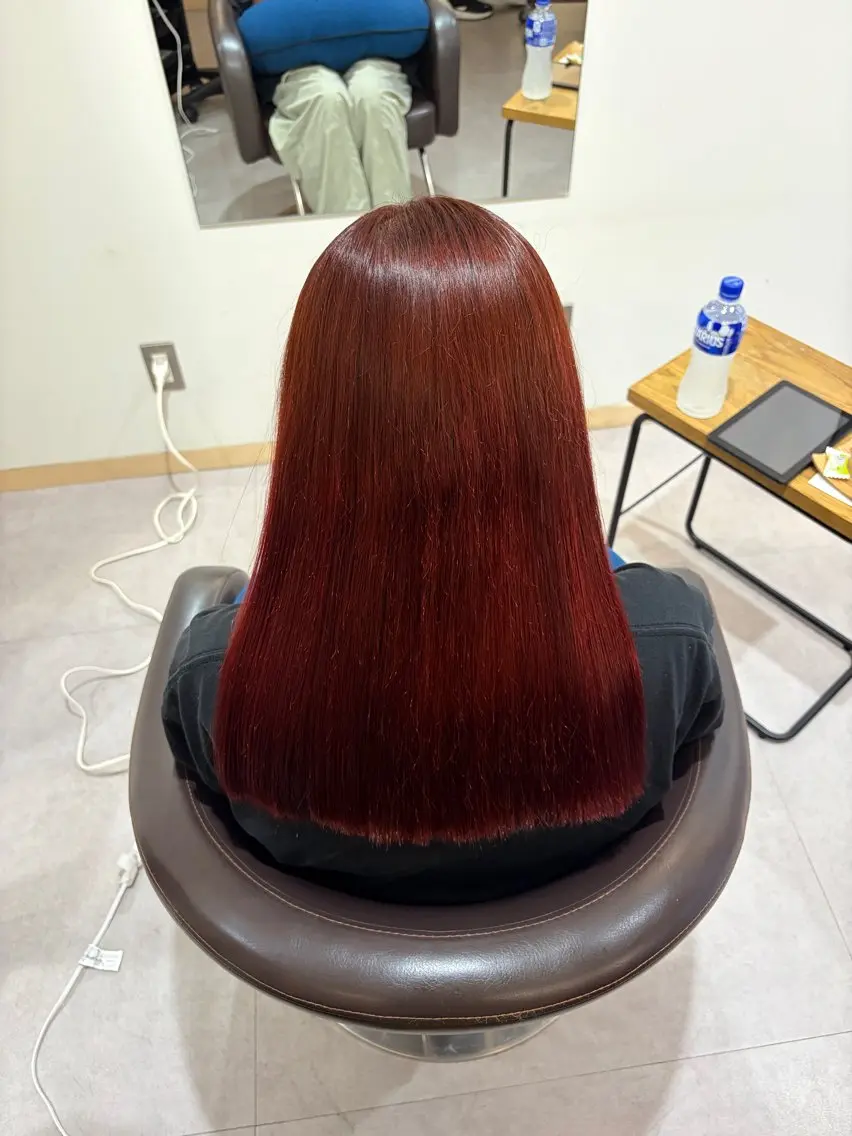 ロング カラー カット ヘアカラー トリートメント 荒井 茉凜のヘアスタイル