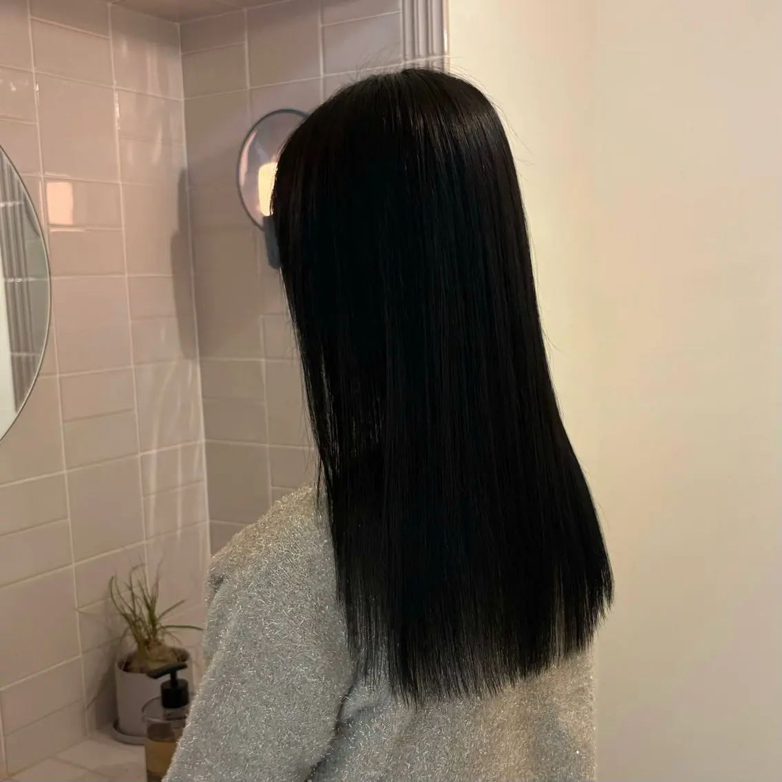 ロング ヘアカラー トリートメント 蓑輪璃央 ショートカットのヘアスタイル