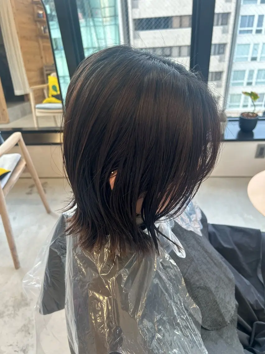 ミディアム カラー ヘアカラー トリートメント SiLO Yukinaのヘアスタイル