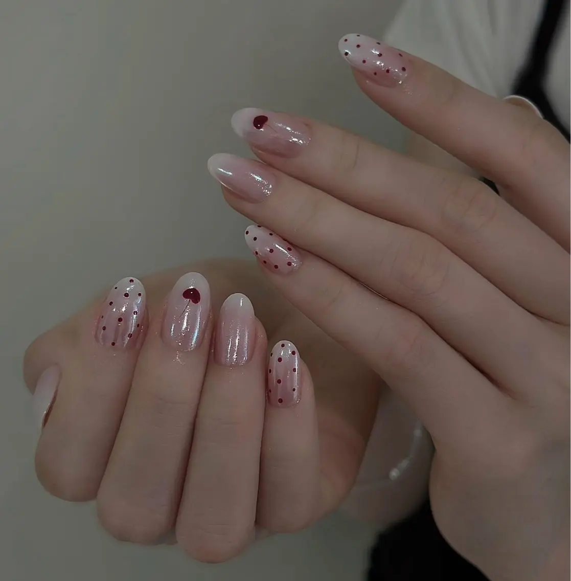 ネイル アートネイル ボルドー フレンチネイル ジェルネイル 氷ネイル・うるうるネイル ハンドネイル Julie NailSalonのネイルデザイン