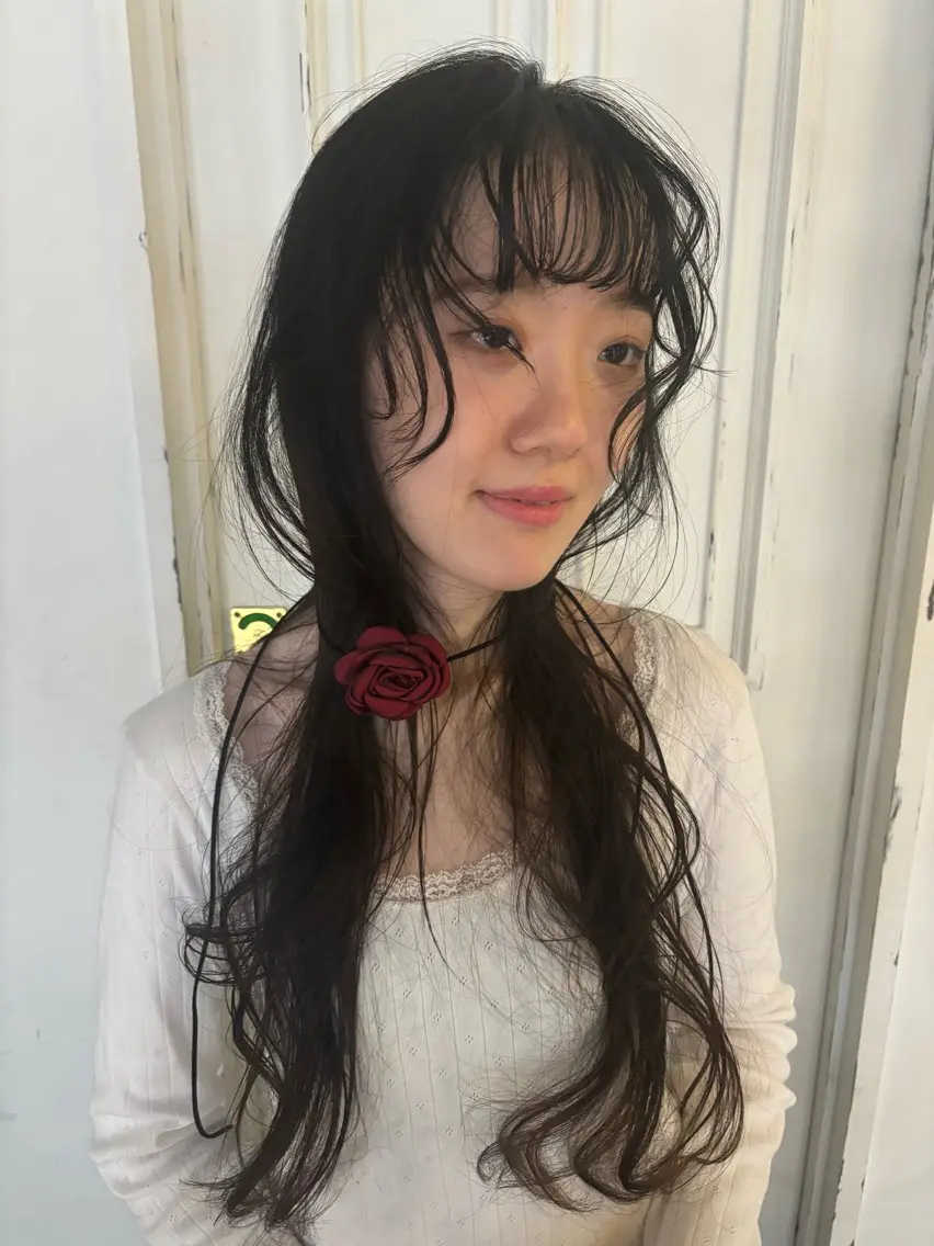 ロング 🎀抜け感ナチュラル 🎵asuna🪽のヘアスタイル