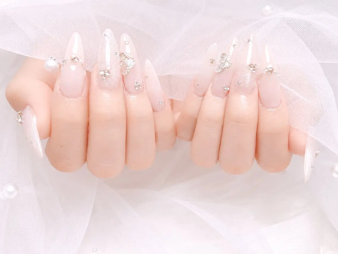 ネイル ワンホンネイル ブライダルネイル ハンドネイル 💋LOTUS渋谷 mizuki💋のネイルデザイン