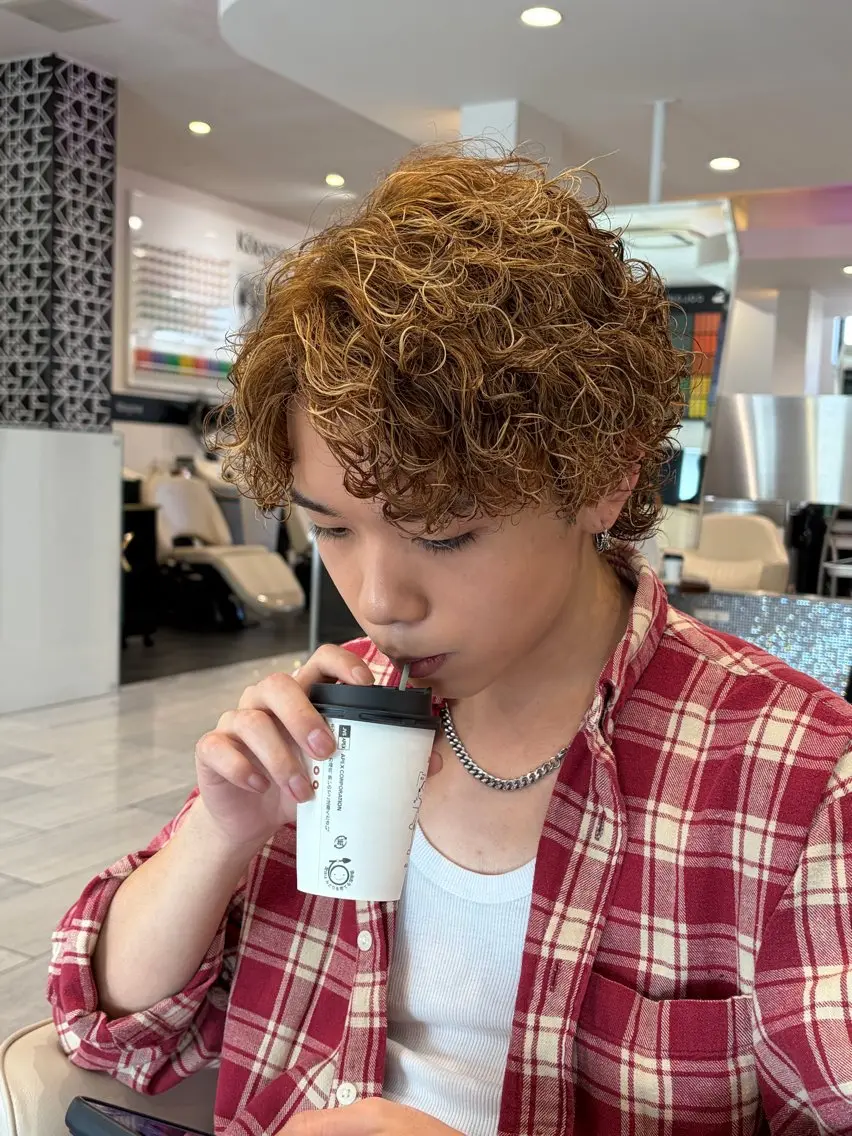 ミディアム パーマ メンズ カット パーマ メンズ ショート ・パーマ|ハルキのヘアスタイル