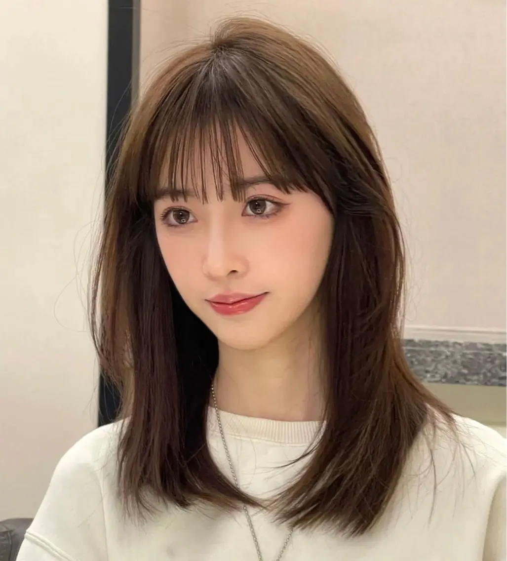 セミロング カット ヘアカラー トリートメント 梅田縮毛矯正◻︎髪質 改善◻︎細見 了眞のヘアスタイル