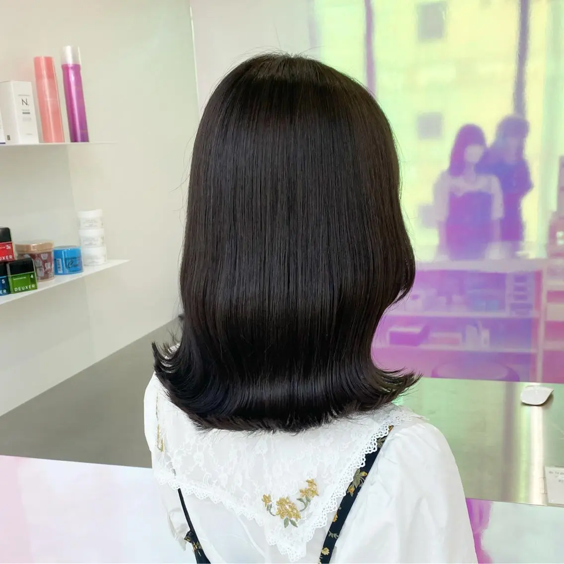セミロング カラー 💕コテ巻き風パーマ 💕KEIYA 💕のヘアスタイル