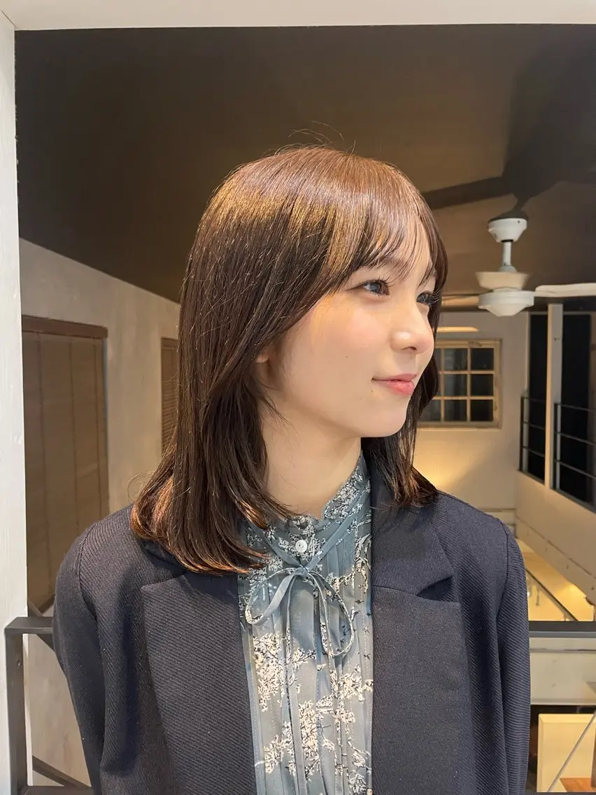 ミディアム カラー ブリーチ ケアカラー 透明感カラー グレージュ ブリーチなしカラー ヘアカラー カットモデル募集中 千葉大夢のヘアスタイル