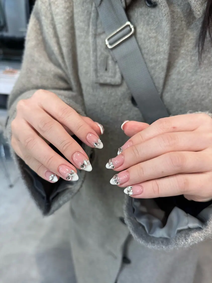ネイル ハンドネイル ハンドケア はばすみれ🎀ﾈｲﾙ 光ﾌｪｲｼｬﾙ ﾍｱのネイルデザイン