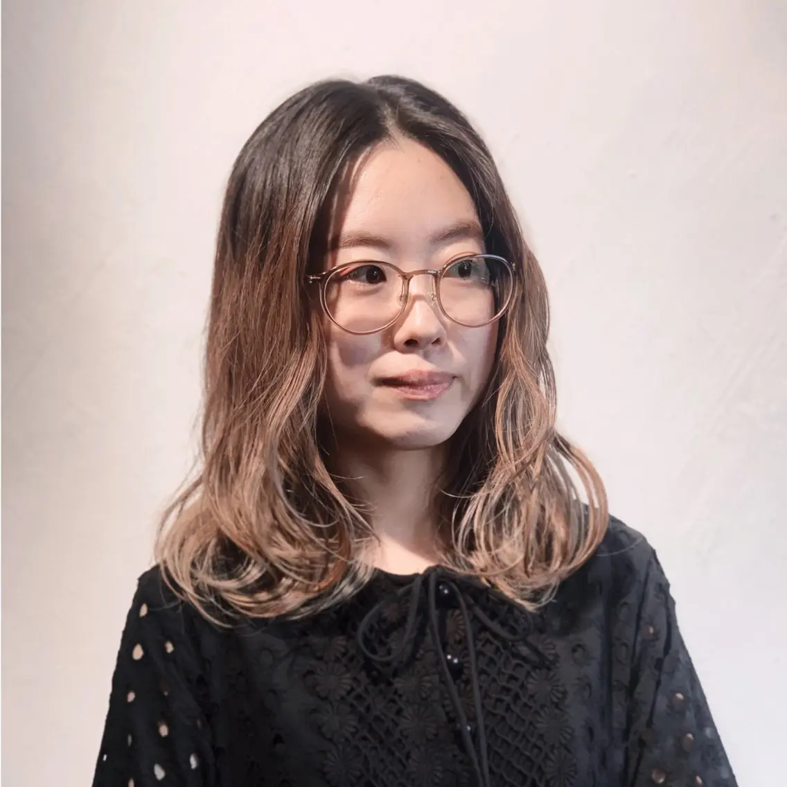 ミディアム カラー ヘアカラー ヤノ ナオミのヘアスタイル