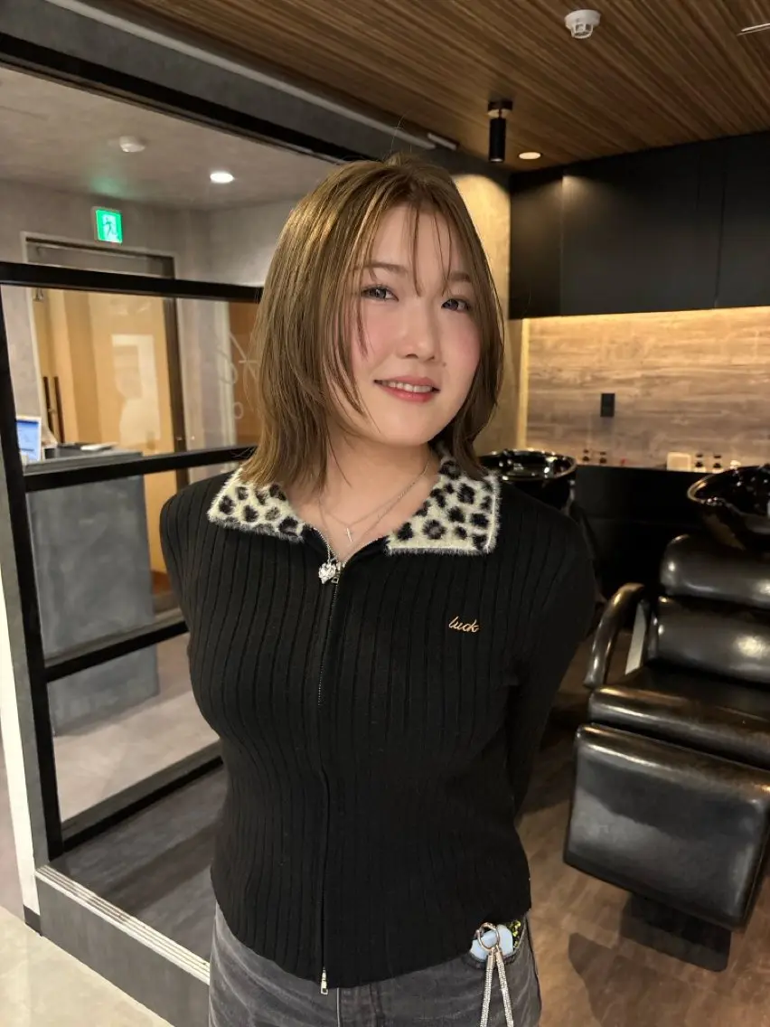 カラー 藤谷 果林のヘアスタイル